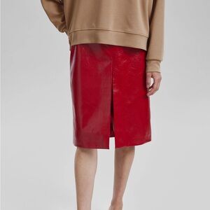 The Frankie Shop Britt Crackled Faux Leather Midi Skirt - Red